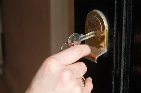 Security Locksmith Services Racine, WI 262-806-0567 Security Locksmith Services Racine, WI 262-806-0567 - 7-Door-Unlock